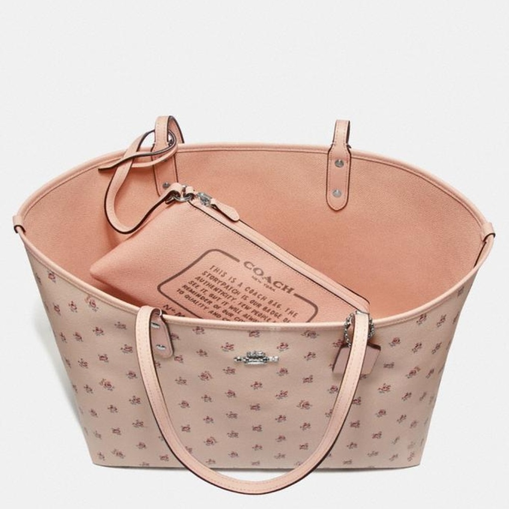 🚫SOLD🚫NWT COACH REV CITY TOTE & WRISTLET SET - Picture 4 of 8